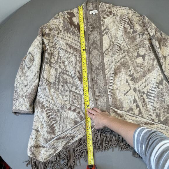 Lucky Brand Women’s L Cardigan Sweater Fringe Hem Aztec Boho Tan/Beige - Picture 7 of 9